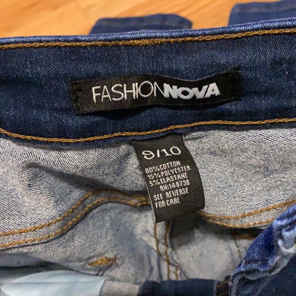 Fashion Nova New Jeans - Picture 2 of 3